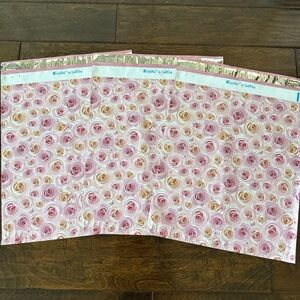 20 Pack - 14x17” XL Beautiful Pink Roses Poly Mailers